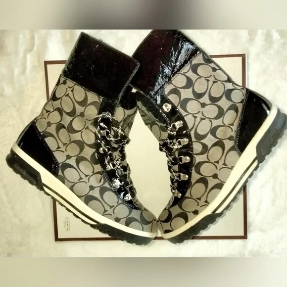 Coach Signature Patterned Black and Grey Tailor Hiking Boots Size 7.5 - Picture 3 of 12